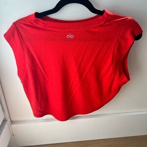 Alo crop tee
